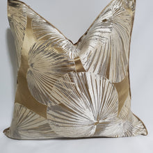 Load image into Gallery viewer, ZARA COLLECTION "LEAF"