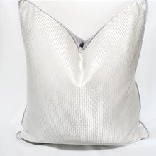 Load image into Gallery viewer, ZARA COLLECTION "LEE"